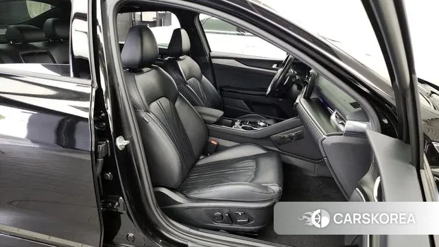 Kia K5 3rd generation 2023 Черный из Кореи, фото 2