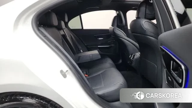 Mercedes-Benz C-Class W206 2024 Белый из Кореи, фото 2