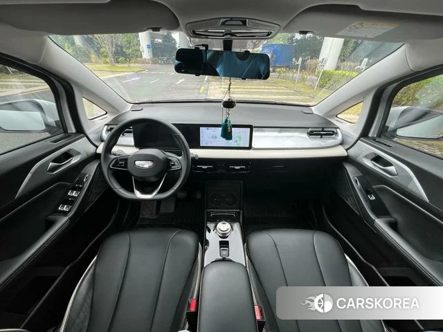 Geely Geometry E firefly 2023 Белый из Китая, фото 2