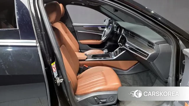 Audi A6 (C8) 2021 Черный из Кореи, фото 2