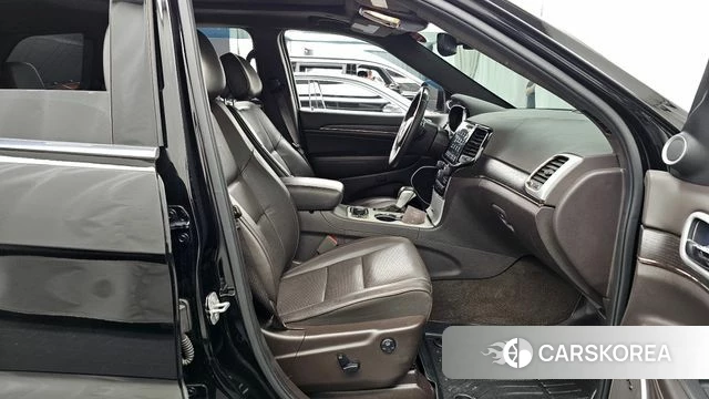 Jeep Grand Cherokee 2019 Черный из Кореи, фото 2