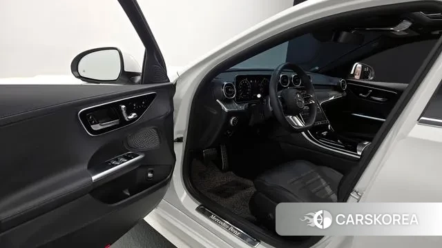 Mercedes-Benz C-Class W206 2024 Белый из Кореи, фото 2