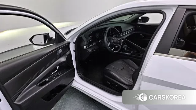 Hyundai Avante (CN7) 2021 Белый из Кореи, фото 2