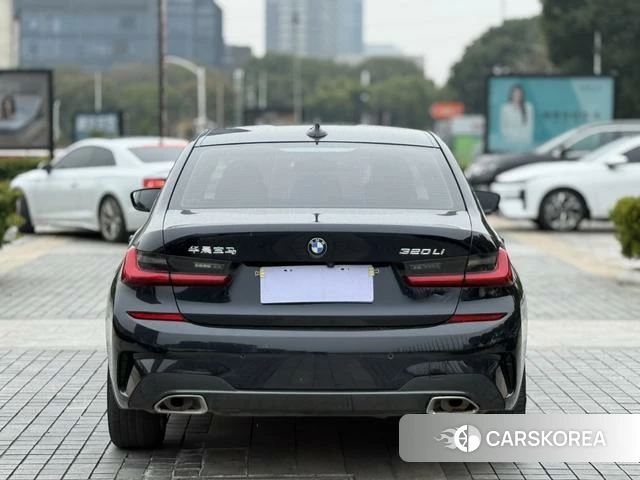 BMW 3 series 2021 Черный из Китая, фото 2