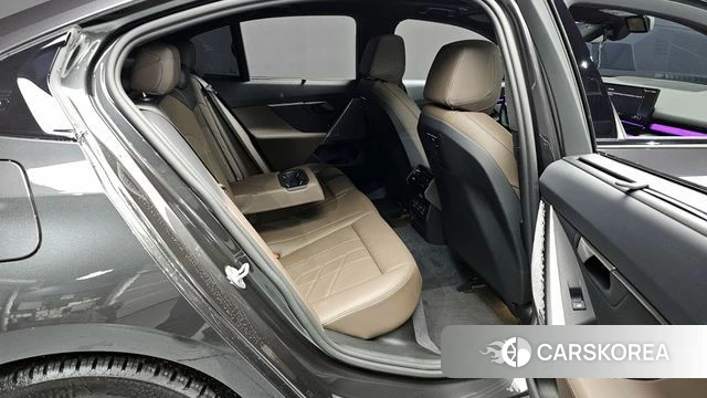 BMW i5 (G60) 2025 Серый из Кореи, фото 2