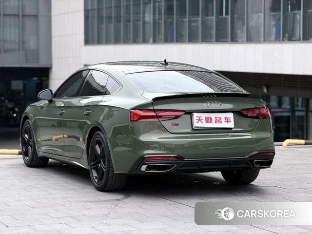Audi A5 2021 Зеленый из Китая, фото 2