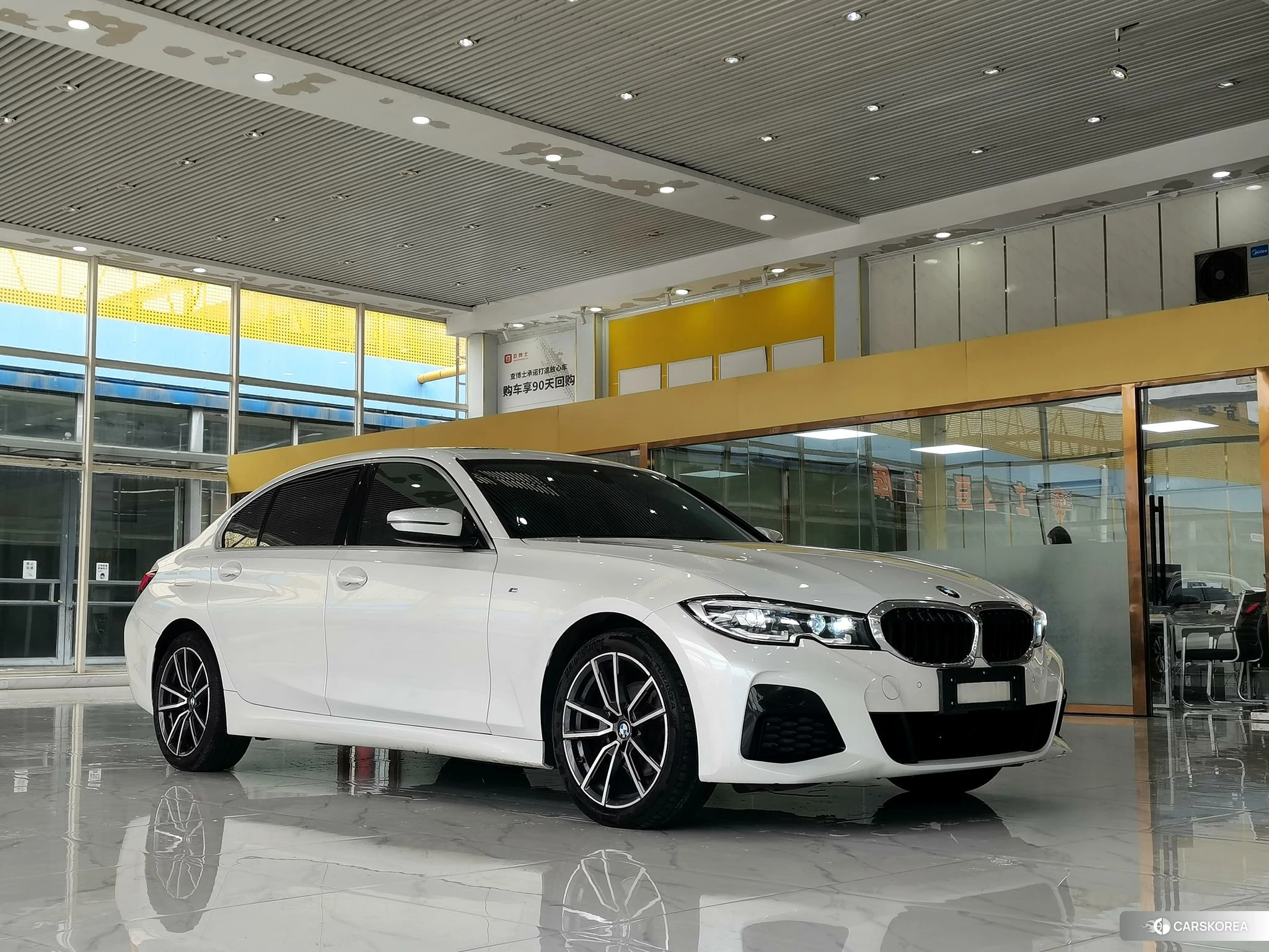BMW 3 series 2021 Белый из Китая, фото 2