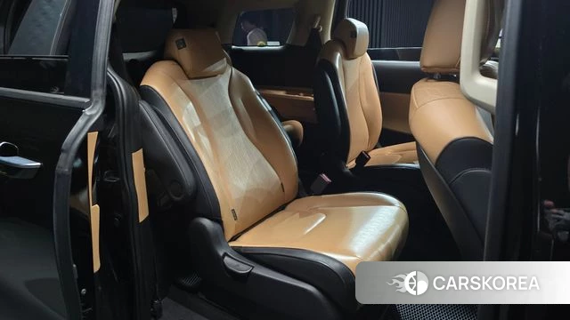 Kia Carnival 4th generation 2023 Черный из Кореи, фото 2