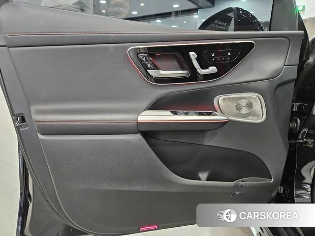 Mercedes-Benz GLC-Class X254 2025 Черный из Кореи, фото 2