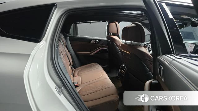 BMW X6 (G06) 2025 Белый из Кореи, фото 2