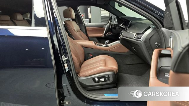BMW X6 (G06) 2022 Черный из Кореи, фото 2