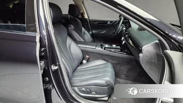 Genesis G80 (RG3) 2023 Черный из Кореи, фото 2