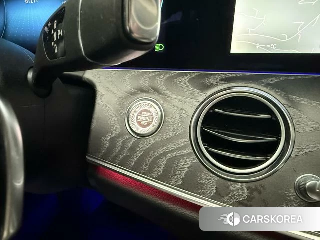 Mercedes-Benz E-class 2021 Черный из Китая, фото 2
