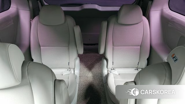 Kia The New Carnival 2018 Белый из Кореи, фото 2