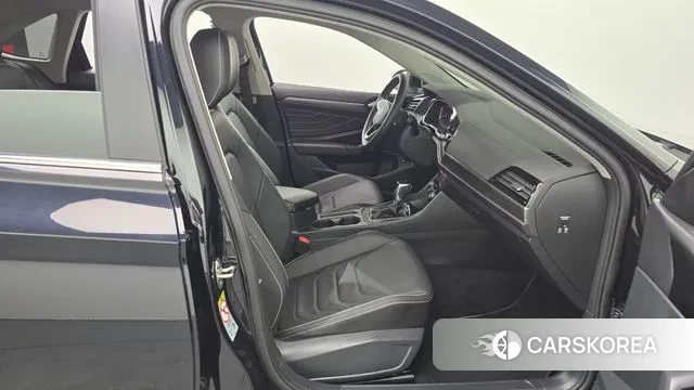 Volkswagen 7th Generation of Jetta 2022 Черный из Кореи, фото 2