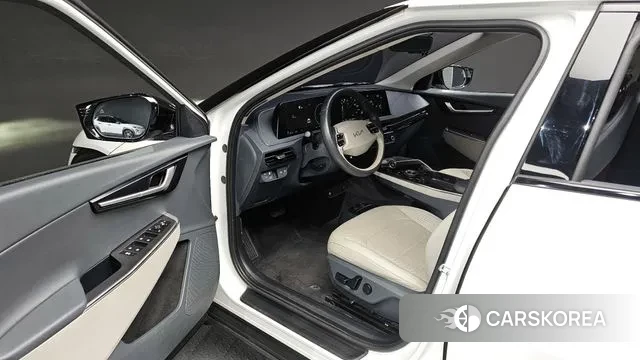 Kia EV6 2022 Белый из Кореи, фото 2