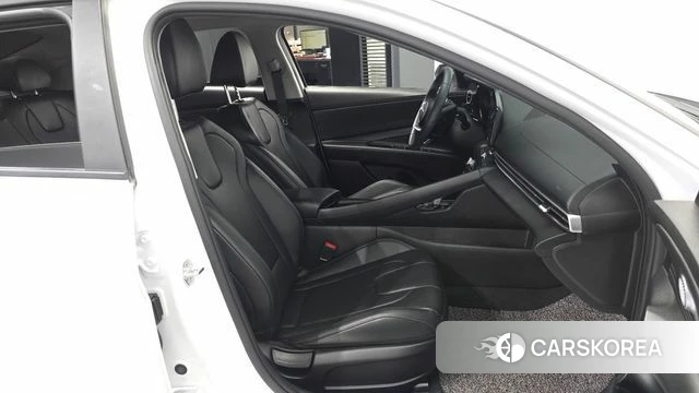 Hyundai Avante (CN7) 2021 Белый из Кореи, фото 2