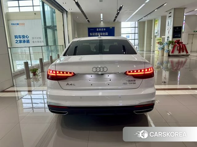 Audi A4L 2021 Белый из Китая, фото 2