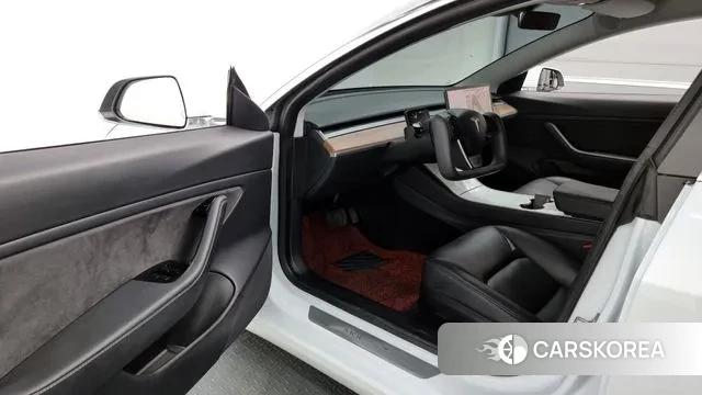 Tesla Model 3 2020 Белый из Кореи, фото 2