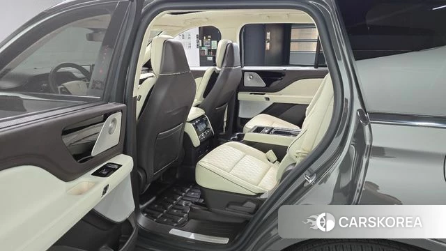 Lincoln Aviator 2nd generation 2021 Серый из Кореи, фото 2