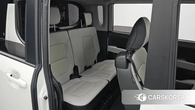 Kia The New Kia Ray EV 2023 Белый из Кореи, фото 2