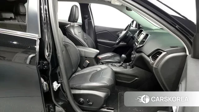 Jeep Cherokee (KL) 2019 Черный из Кореи, фото 2