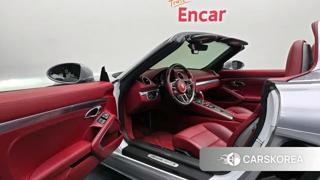 Porsche 718 Boxster 2018 Серебристо-серый из Кореи, фото 2