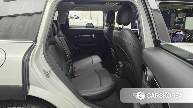 Mini Cooper Clubman 2021 Серебряный из Кореи, фото 2