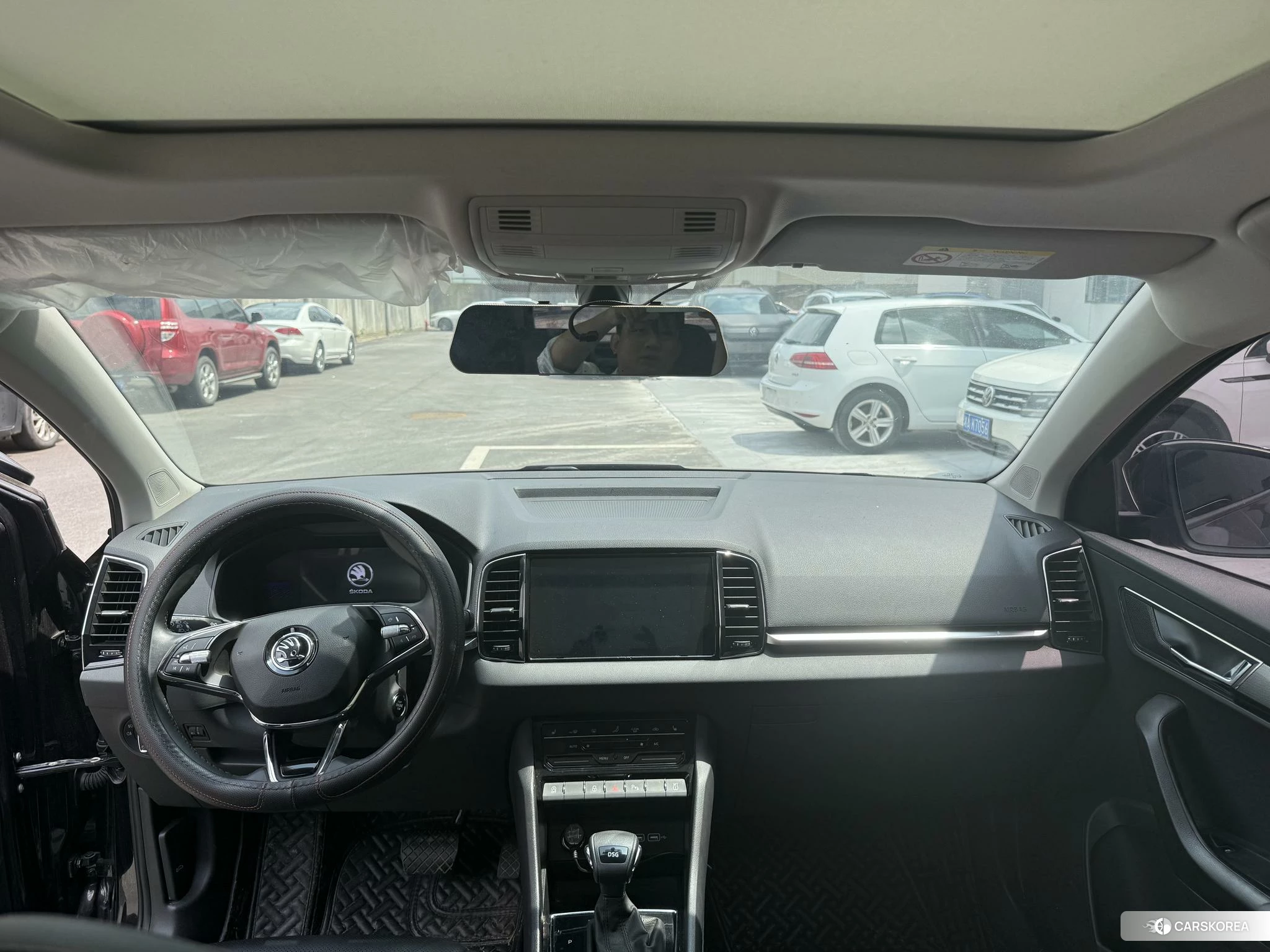 Skoda Krok 2022 Черный из Китая, фото 2