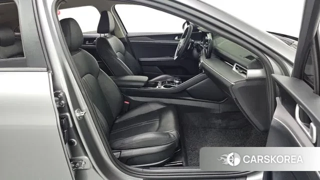 Kia K5 3rd generation 2021 Серебристо-серый из Кореи, фото 2