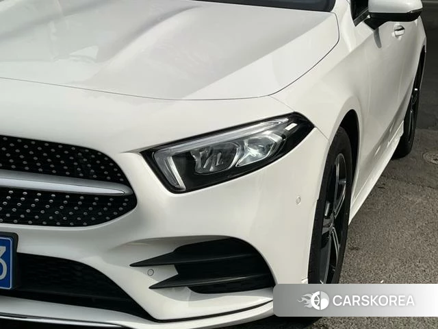 Mercedes-Benz Class A 2023 Белый из Китая, фото 2