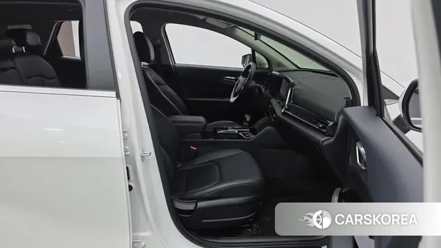 Kia Sportage 5th Generation 2023 Белый из Кореи, фото 2