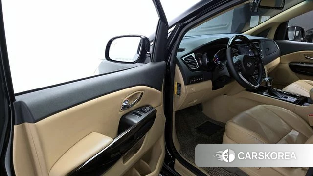 Kia The New Carnival 2020 Черный из Кореи, фото 2