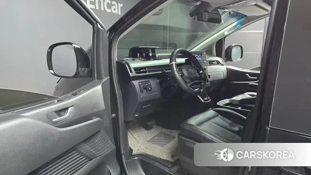 Hyundai Staria 2022 Черный из Кореи, фото 2