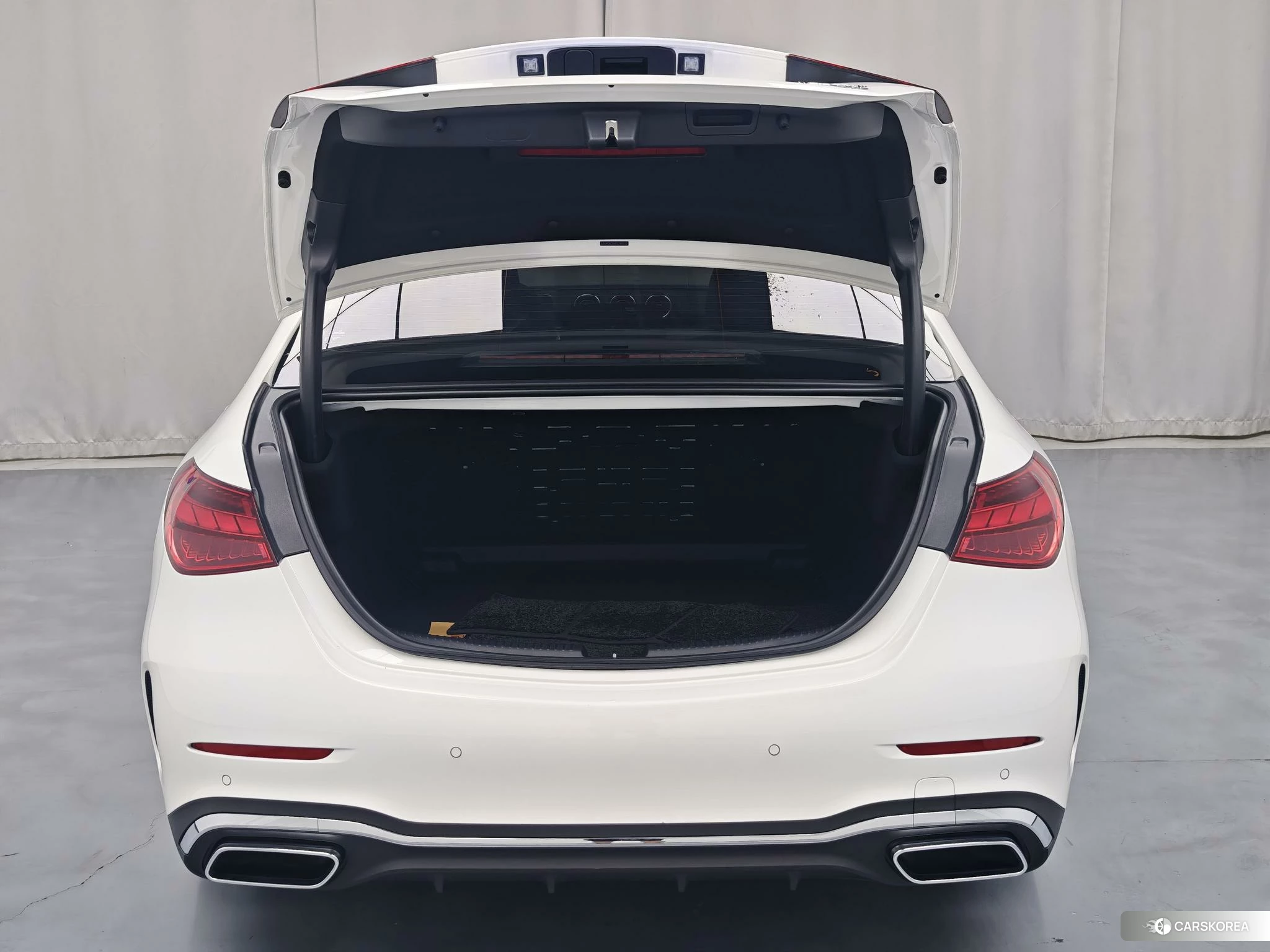 Mercedes-Benz Class C 2022 Белый из Китая, фото 2