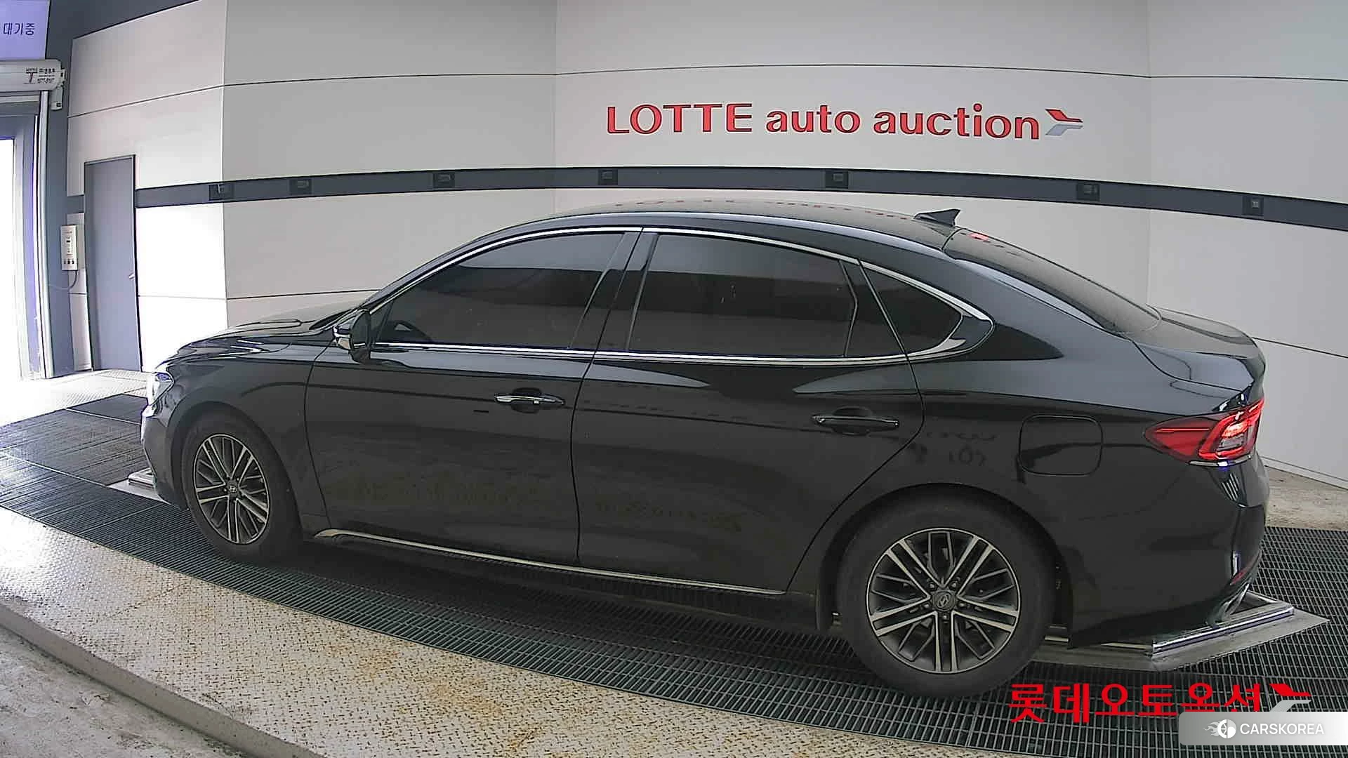 Hyundai Grandeur 2019 Midnight Black из Кореи, фото 2