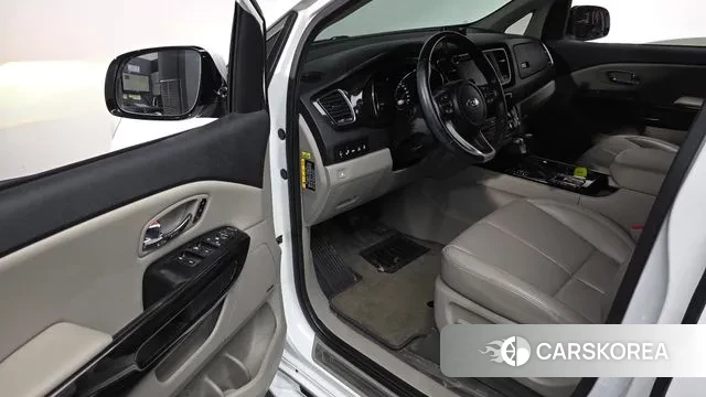 Kia The New Carnival 2019 Белый из Кореи, фото 2
