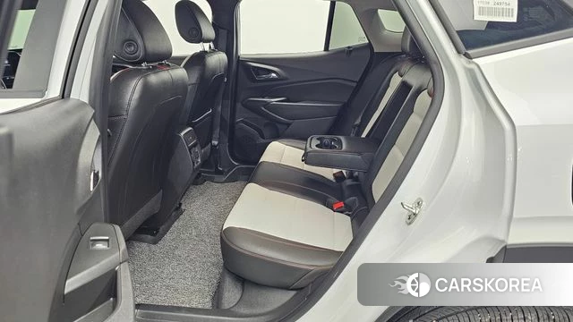 Chevrolet (GM Daewoo) Trax Crossover 2025 Белый из Кореи, фото 2