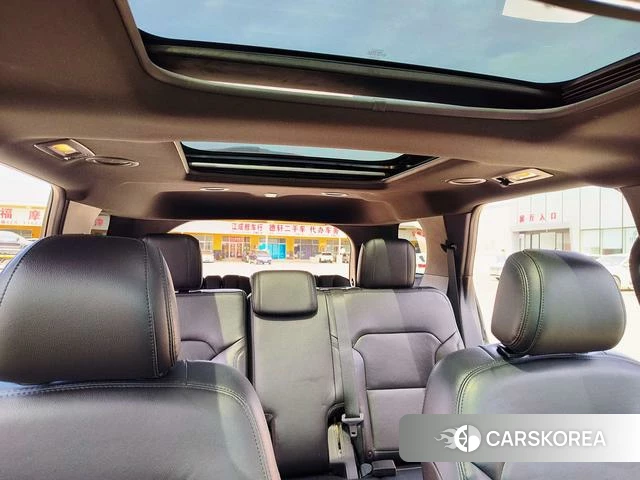 Ford Explorer (imported) 2018 Черный из Китая, фото 2