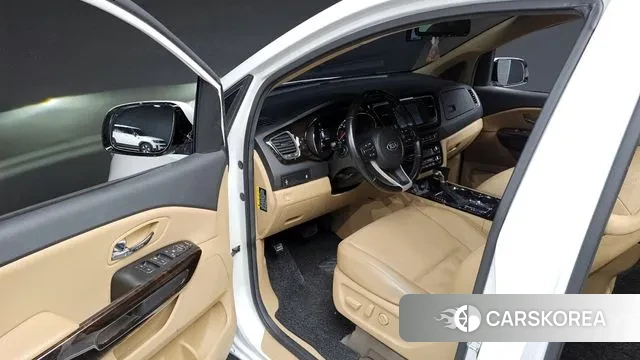 Kia The New Carnival 2018 Белый из Кореи, фото 2