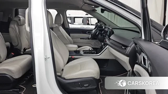 Kia Carnival 4th generation 2022 Белый из Кореи, фото 2