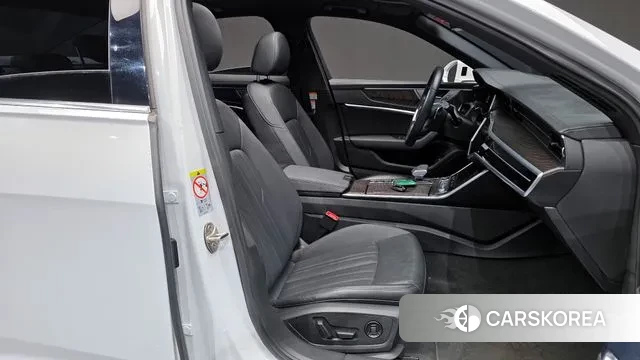 Audi A6 (C8) 2022 Белый из Кореи, фото 2