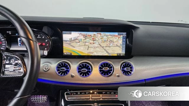 Mercedes-Benz E-Class W213 2018 Белый из Кореи, фото 2