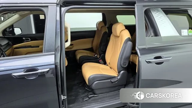 Kia Carnival 4th generation 2023 Серый из Кореи, фото 2