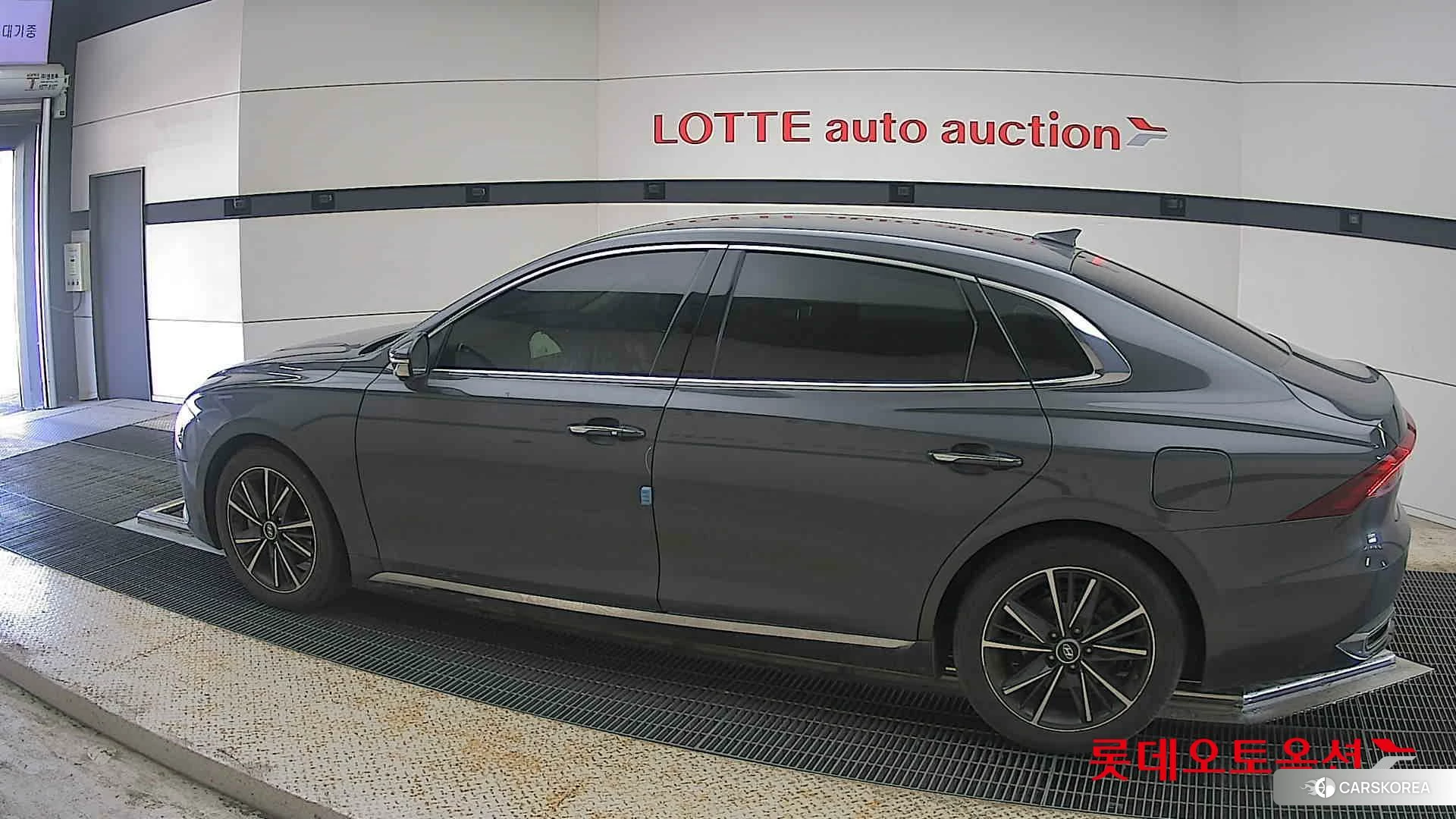 Hyundai Grandeur 2022 Nocturne Grey Metallic из Кореи, фото 2