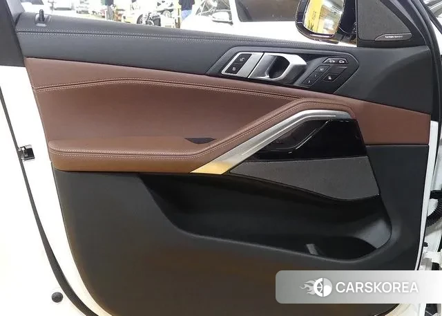 BMW X6 (G06) 2025 Белый из Кореи, фото 2