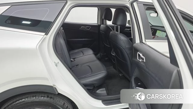 Kia Sportage 5th Generation 2022 Белый из Кореи, фото 2