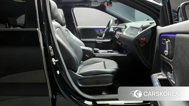 Mercedes-Benz GLA - Class H247 2021 Черный из Кореи, фото 2