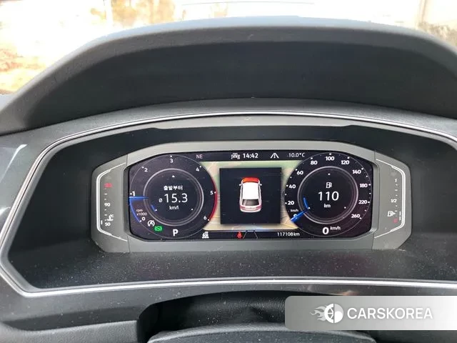 Volkswagen Tiguan second Generation 2021 Белый из Кореи, фото 2