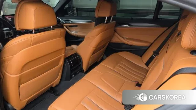 BMW 5 Series (G30) 2022 Серый из Кореи, фото 2